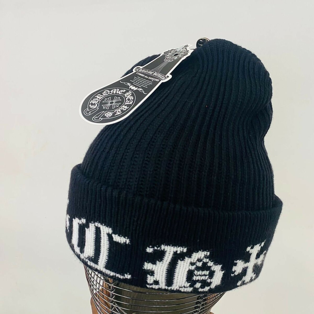 FLEECE / BUCKET HATS