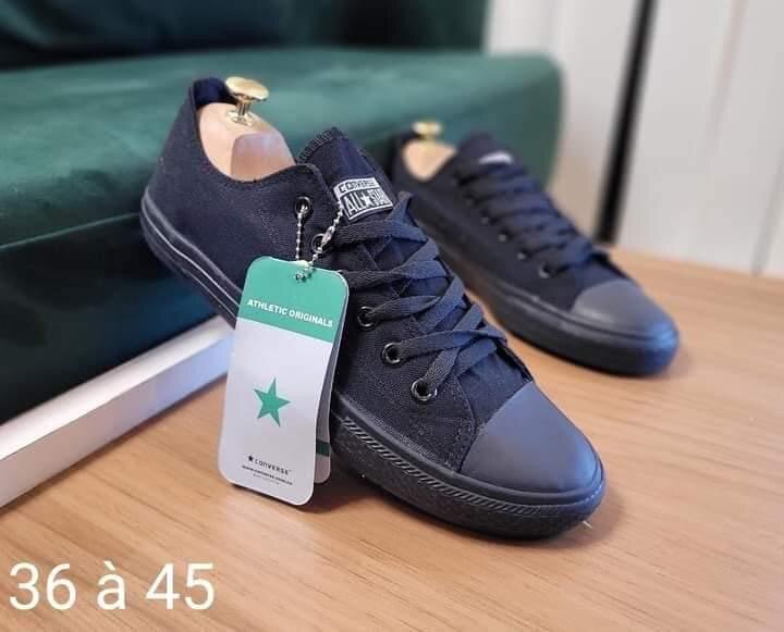 Chaussures Baskets Noires Unisexes