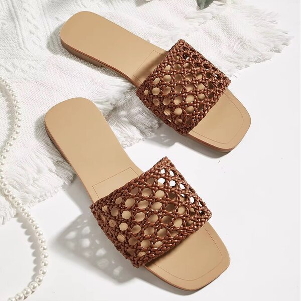 Sandales tressées élégantes