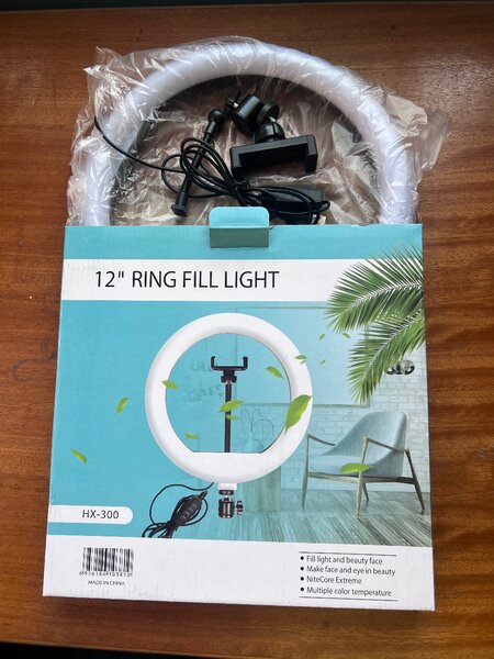 12 ring light