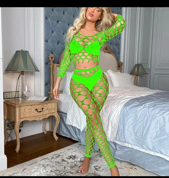 Tenue transparente sexy
