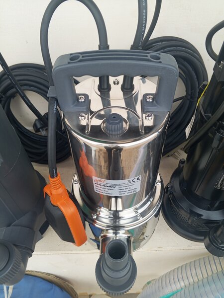 Leo 1.3hp submersible pump