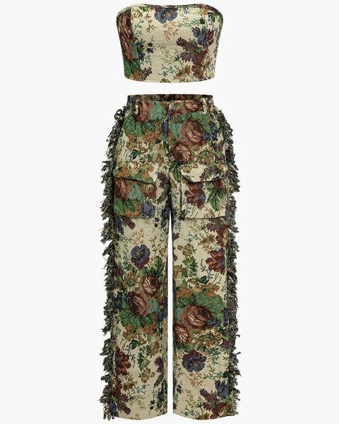 Baggy pants and top