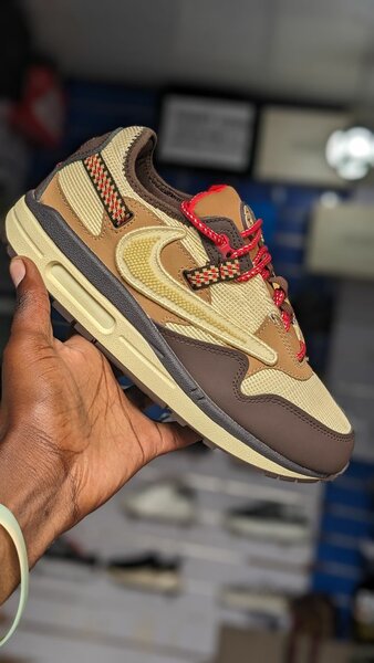 Travis Scott x air max