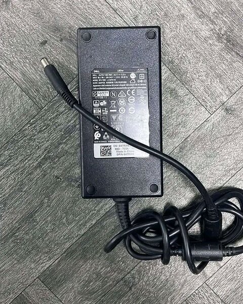 Chargeur Dell ordinateur