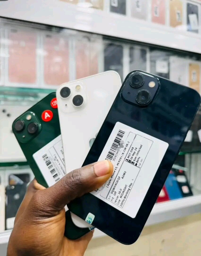 IPhone 14 simple 128GB quasi neuf Disponible