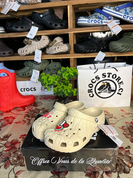 Sandales Crocs confortables