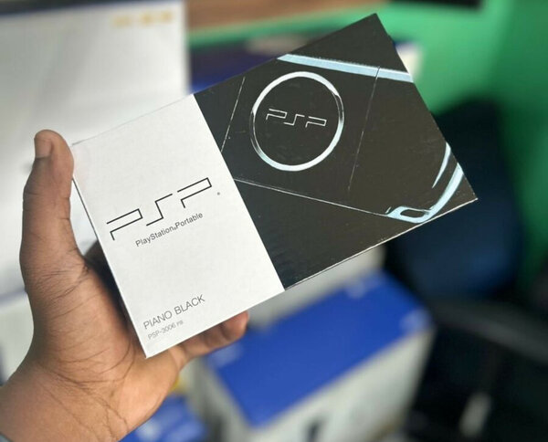 Sony PSP Console Piano Black