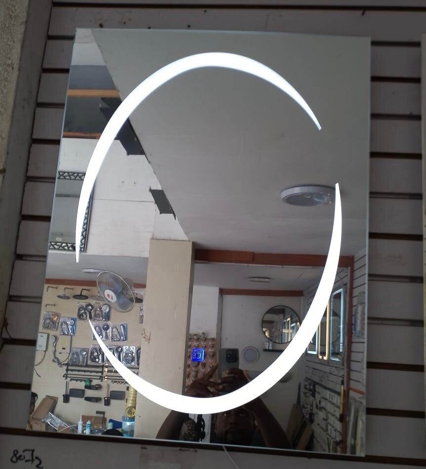 LED WASHROOM MIRROR