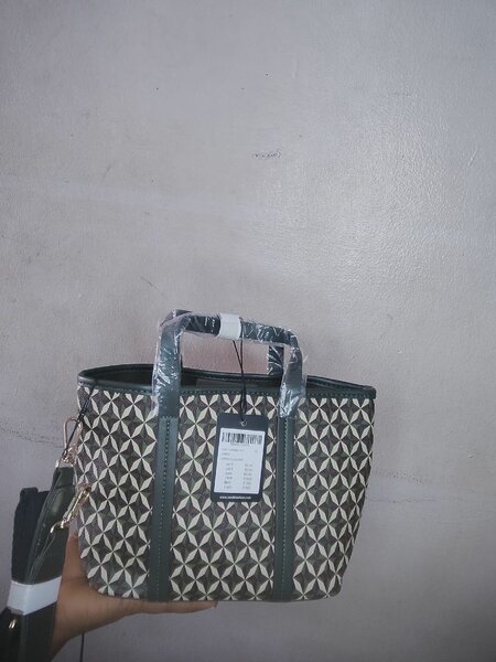 Sac à main élégant motif géométrique