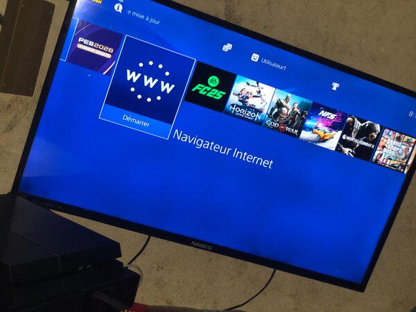 Ps4 disponible avec 8 jeux