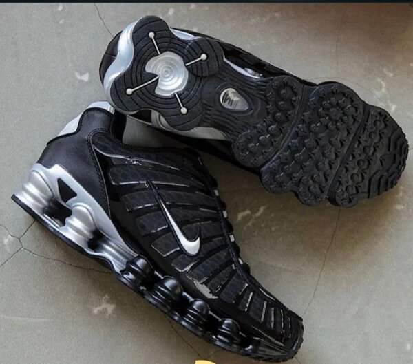 Baskets Nike Shox Homme