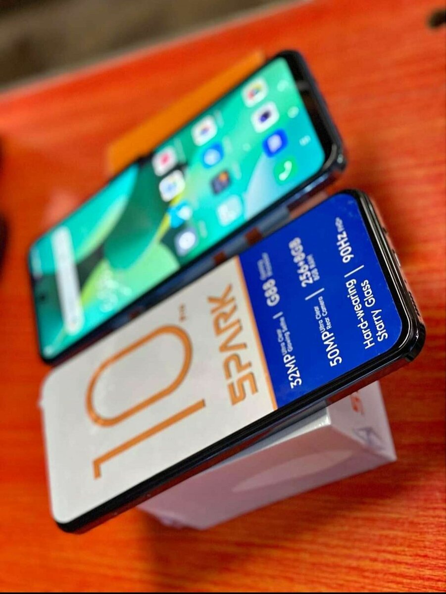 TECNO SPARK 10 PRO 256GB 16GB RAM COPIE CONFORME ORIGINALE