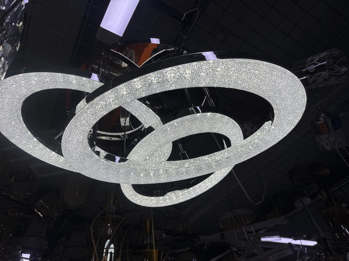 Светодиодная люстра