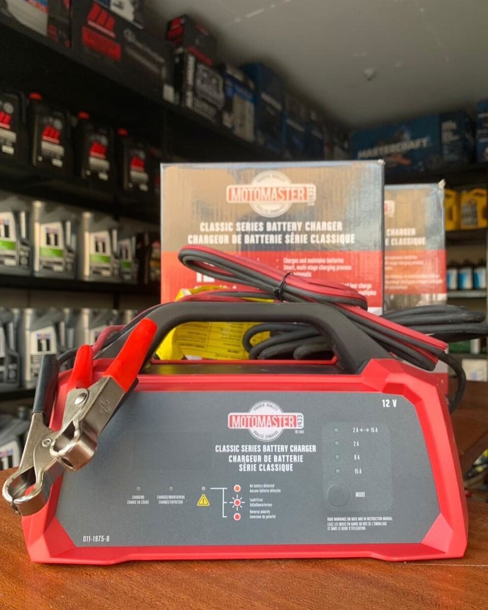 Motomaster Battery Charger 12V (CANADA)