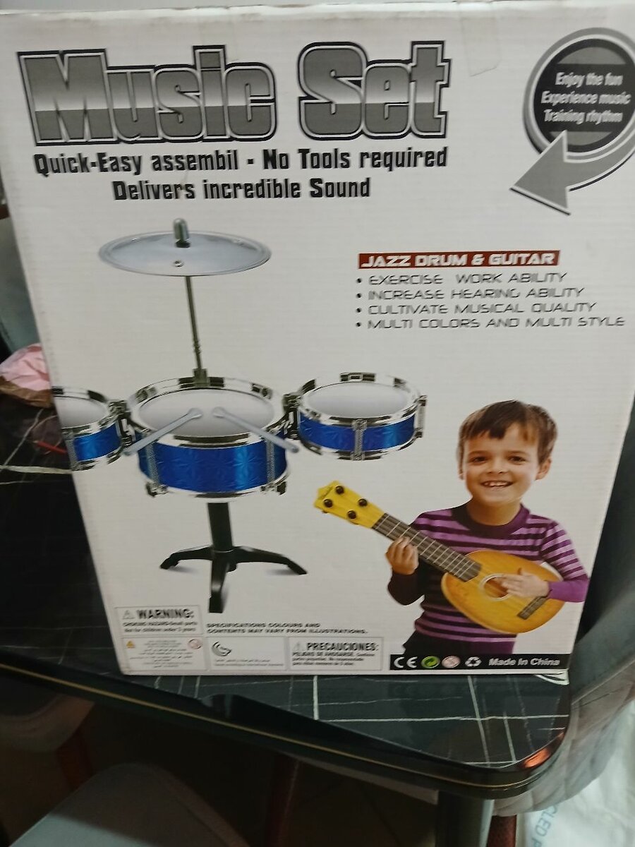 Camion-citerne jouet puissant