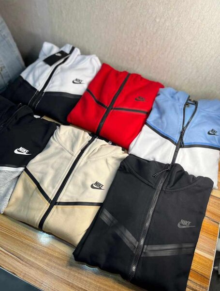 Nike tech fleece