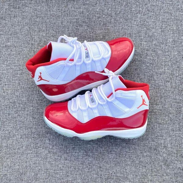 Baskets Rouge et Blanc Classiques