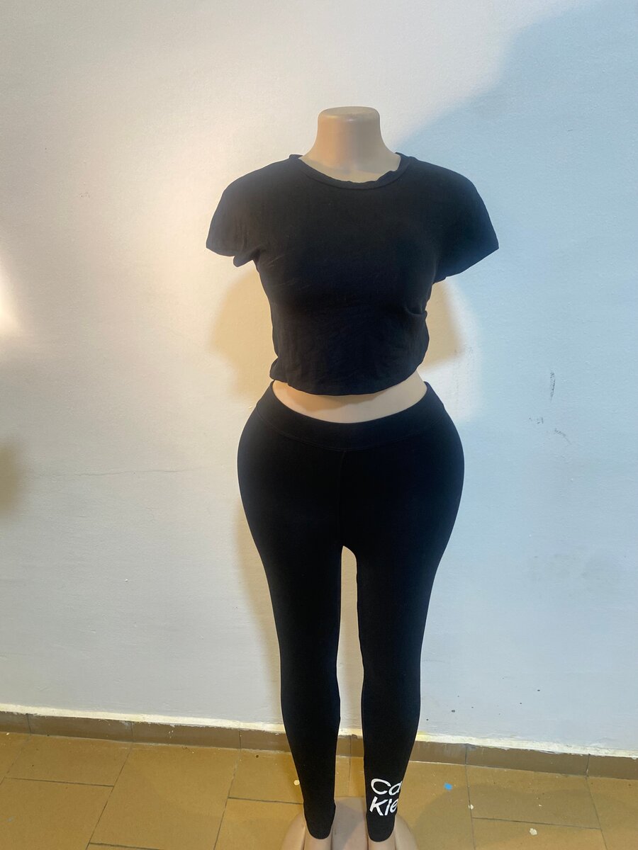 Tenue de sport femme élégante