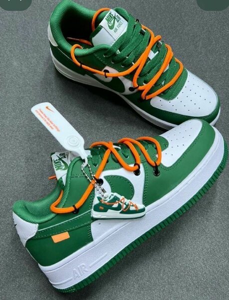 Baskets en cuir vert et blanc