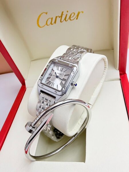 Montre Cartier femme en acier ou or