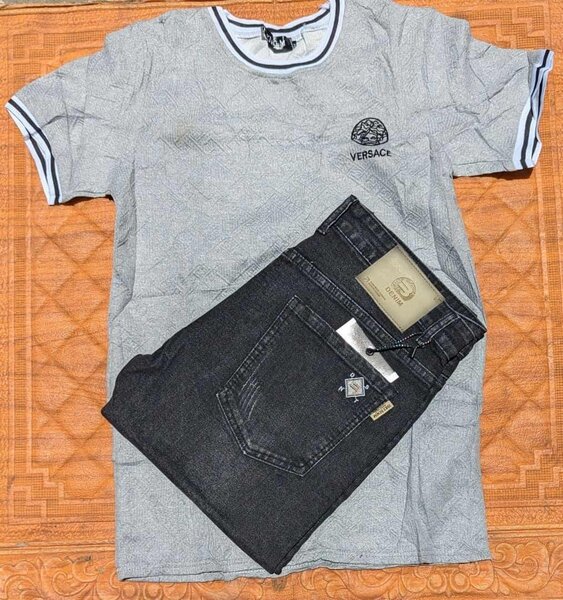 Combo ( t shirt and jean ) 