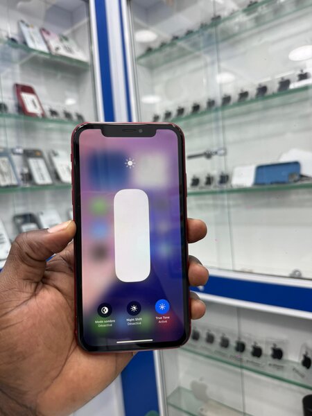 iPhone XR rouge