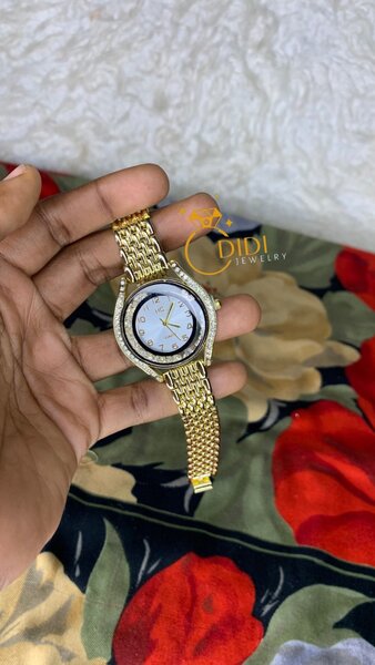 Montre Brillante Femme
