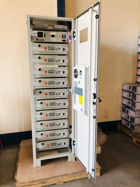 High voltage battery