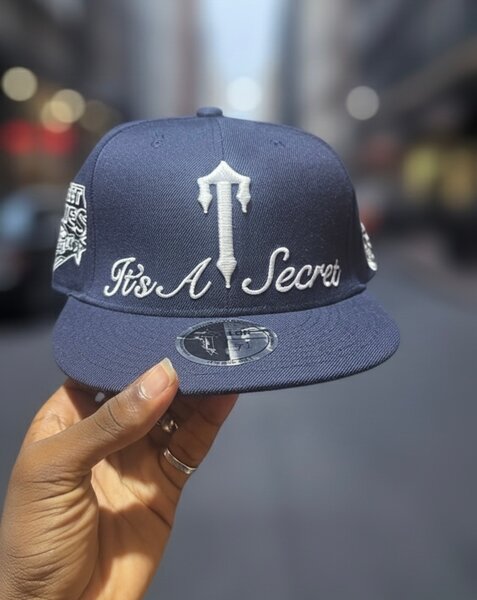 Casquette "It's A Secret" Bleu