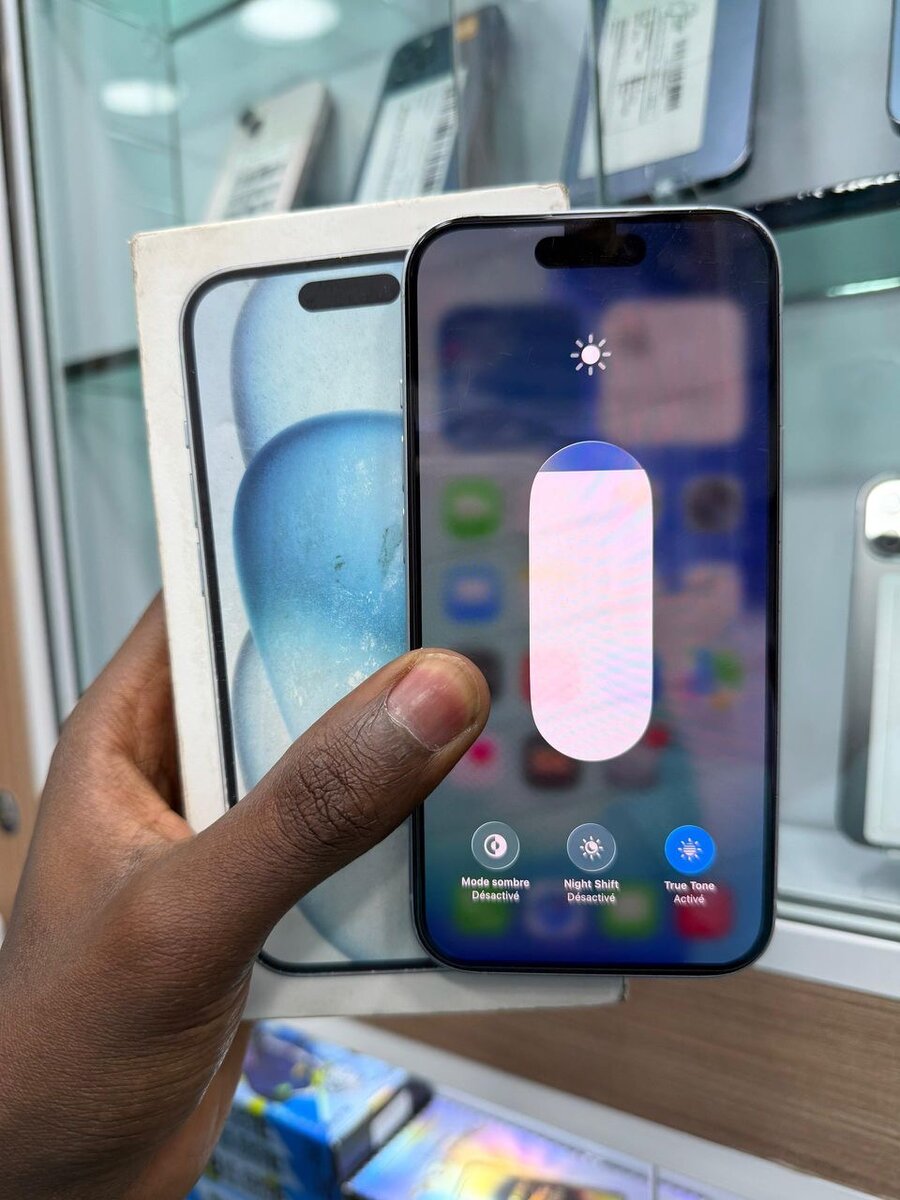 iPhone 15 Blanc Neuf