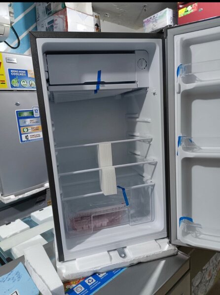 Roch tabl top fridge