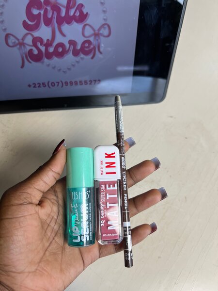 Rouge à Lèvres Mat et Crayon Contour