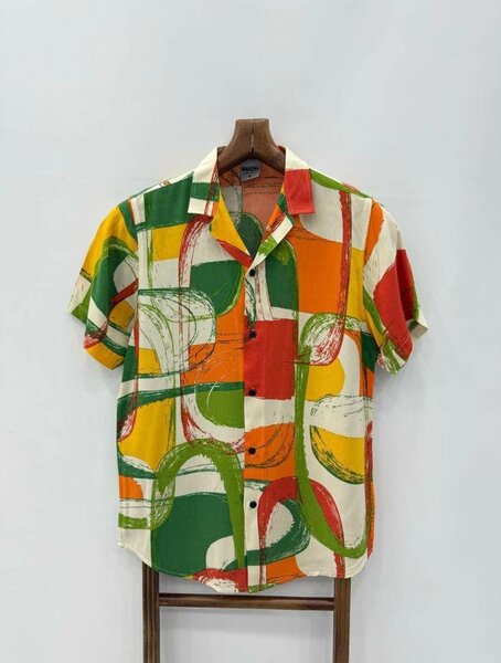 Chemise d'été imprimée colorée