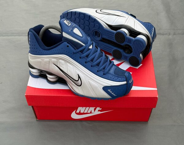 Nike Shox bleu et blanc