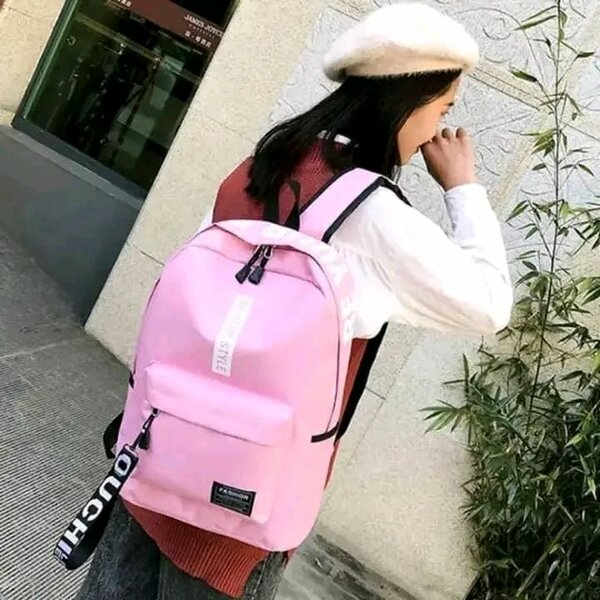 Sac à dos rose élégant