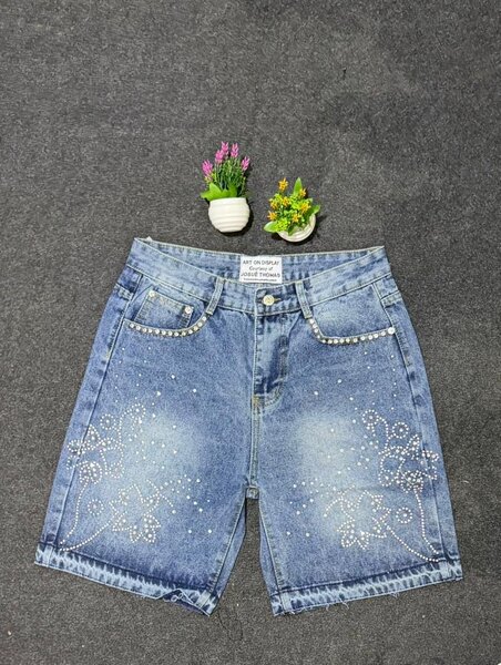 Shorts en jean brodés
