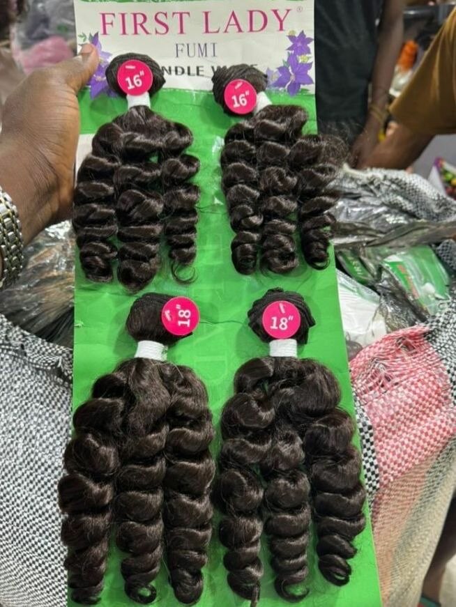 First Lady extension curly