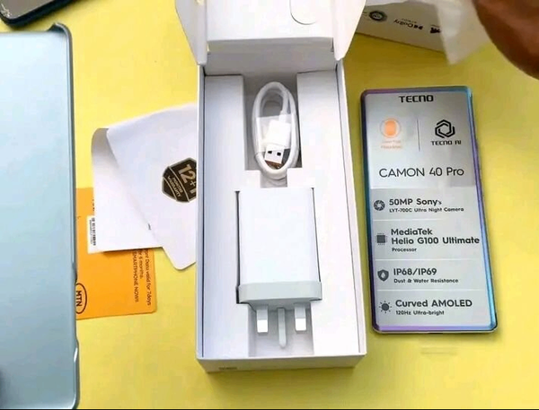 TECNO Camon 40 Pro