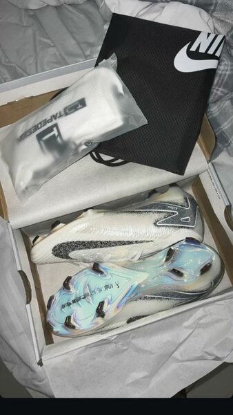 Chaussures de football Nike pour homme