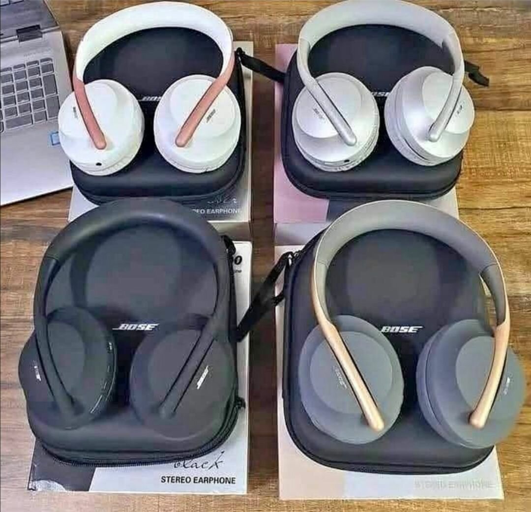 B0SE Headphones 700