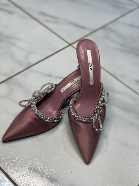 Elegant Women's Heeled Sandals