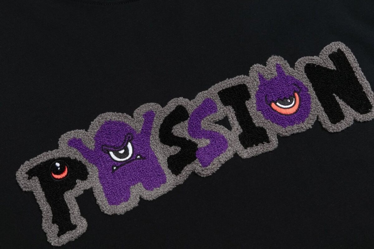 Футболка "Unshakable - Passion"