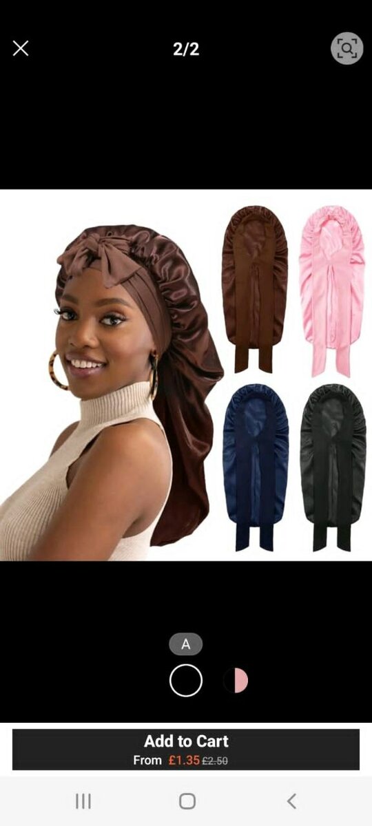 Bonnet en satin élégante