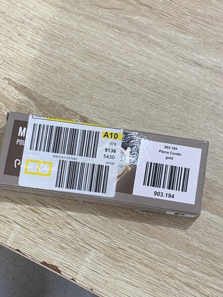 Pierre Cardin watch ( gold)