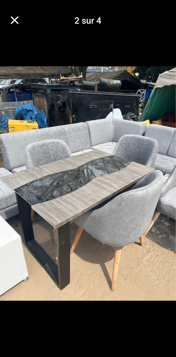 Table à manger moderne 4 places