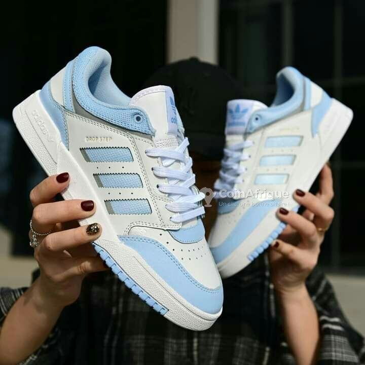 Sneakers Adidas blanc et bleu