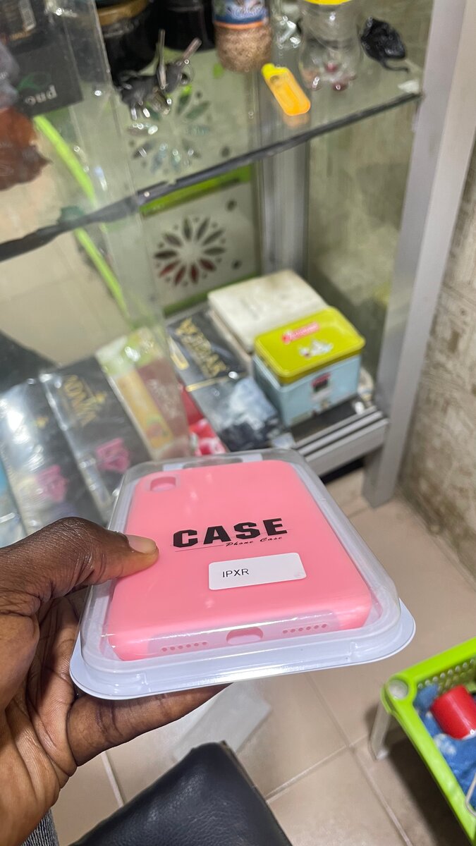 Coque iPhone XR Rose Élégante