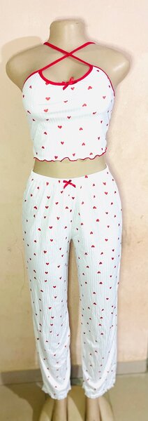 Pyjama femme à motifs cœurs