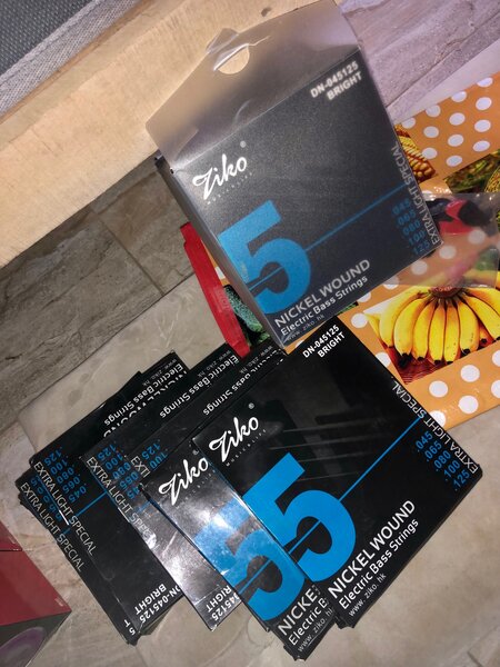 ZIKO Bass guitar Strings (5)